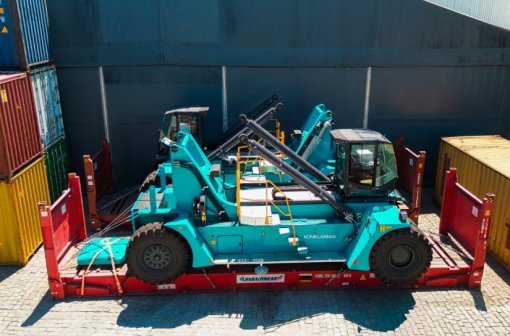 Movecta investe R$ 15 milhões em reach stackers de última geração