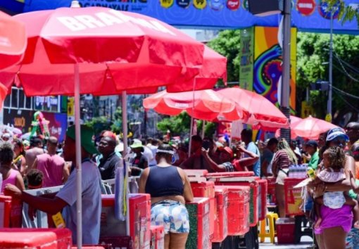Bahia tem aumento de ambulantes como MEI no Carnaval 2025