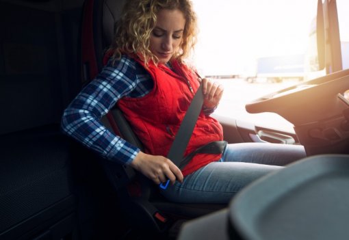 Presença feminina no transporte cresce, mas com desigualdades