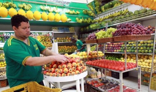 Mercado passa a ver inflação acima do teto da meta em 2026